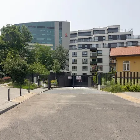 Metro Wilanowska Comfortable By Bookinghost