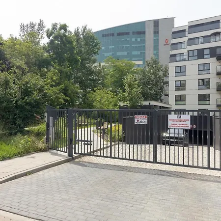 Metro Wilanowska Comfortable By Bookinghost Apartamento *