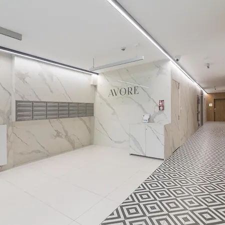 Metro Wilanowska Comfortable By Bookinghost Appartement