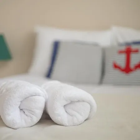 Metro Wilanowska Comfortable By Bookinghost