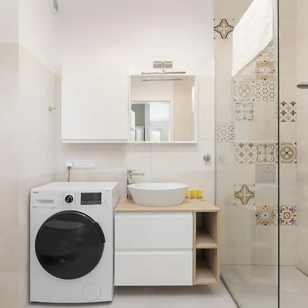 Metro Wilanowska Comfortable By Bookinghost *