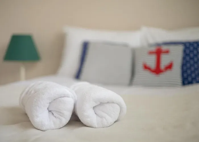 Metro Wilanowska Comfortable By Bookinghost