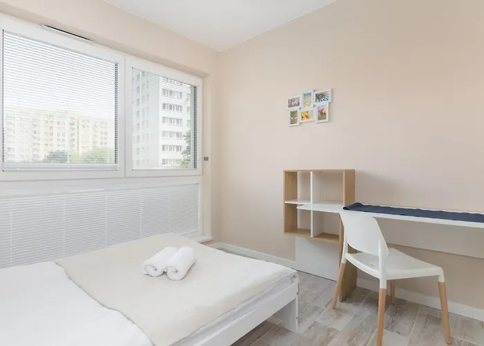 Metro Wilanowska Comfortable By Bookinghost